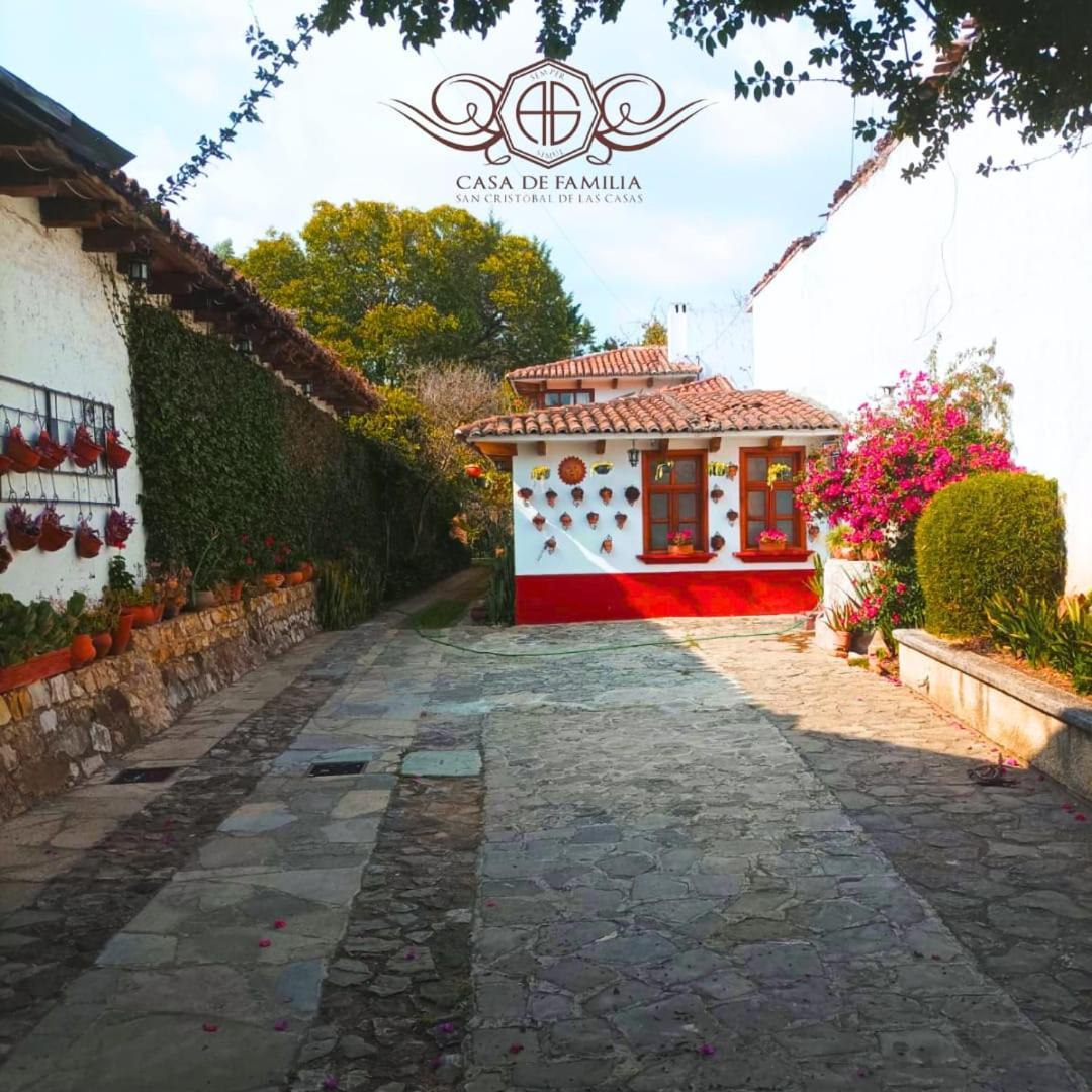 Hotel Casa De Familia De San Cristobal Сан-Кристобаль-де-Ла-Касас Экстерьер фото