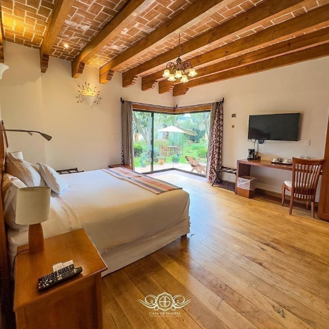 Hotel Casa De Familia De San Cristobal Сан-Кристобаль-де-Ла-Касас Экстерьер фото